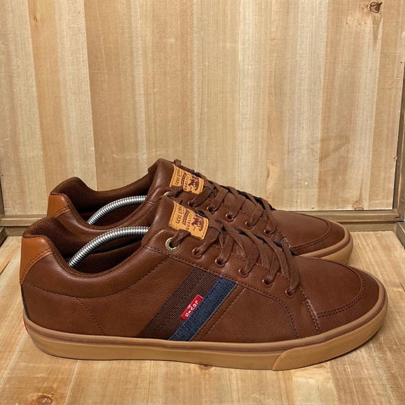 Levi's Other - Levi’s Synthetic Upper Sneakers